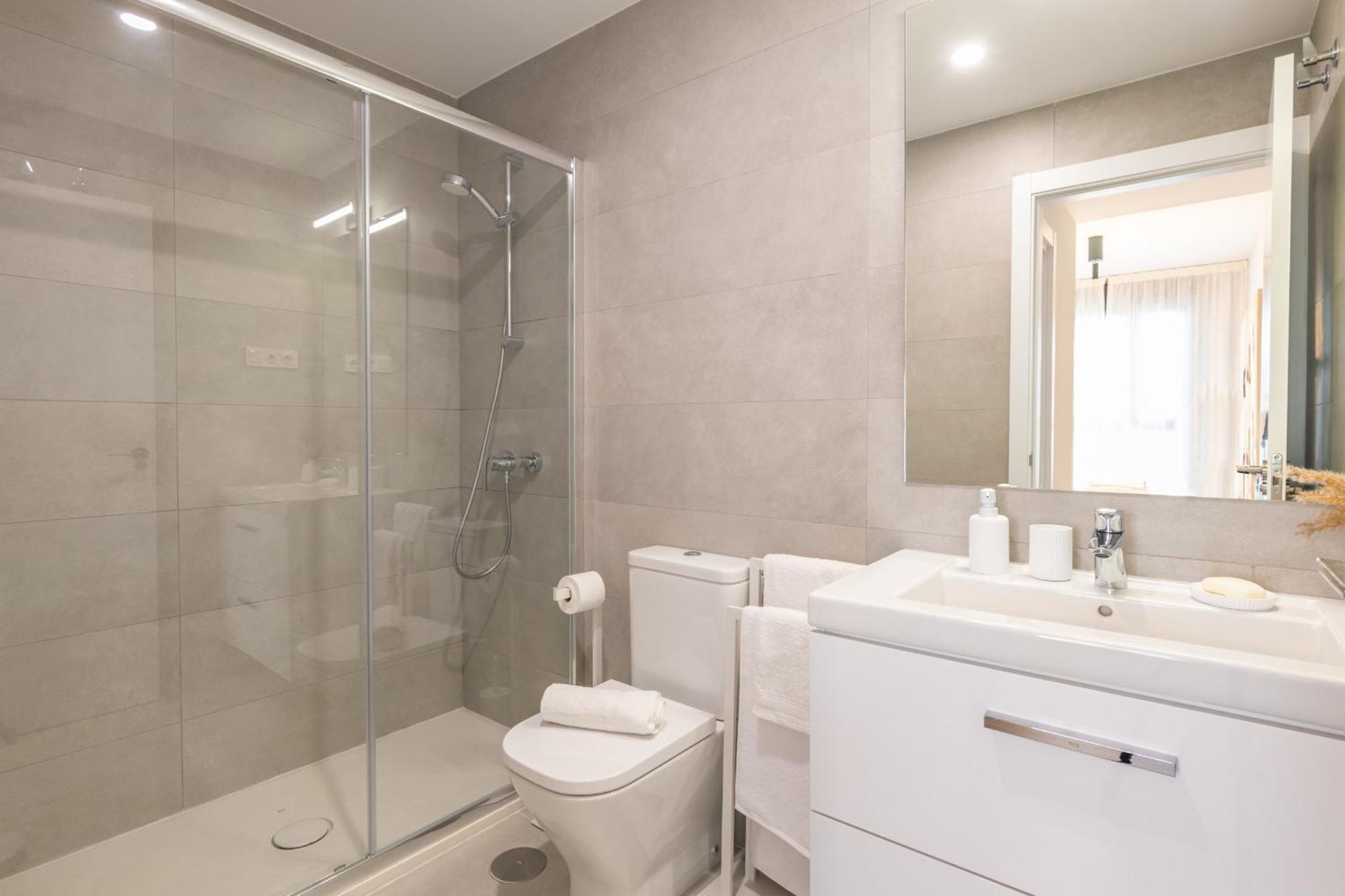Fantastico Piso Con Vistas Y Terraza 6 Personas Cerca Del Centro Apartamento Málaga